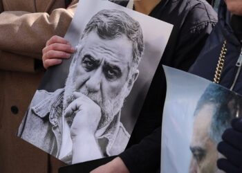 Ծաղկավոր խալաթից նվաստանում են, Ռուբենի խոշտանգումից՝ չէ. ոտքի՝ ընդդեմ ցինիզմի. տեսանյութ