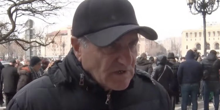 Ասում են՝ քանի կովը կթվում ա՝ կթենք, մենք հերոս ենք, որ իրանց անգրագետ որոշումներով ապրում ենք. տեսանյութ