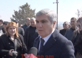 Ո՞վ էր Վազգենի միավորածը բաժանում,Վազգենի դեմ մրցում,գնացեք էդ հարցերը իրենց տվեք. Զավենիչի պոռթկումը. տեսանյութ