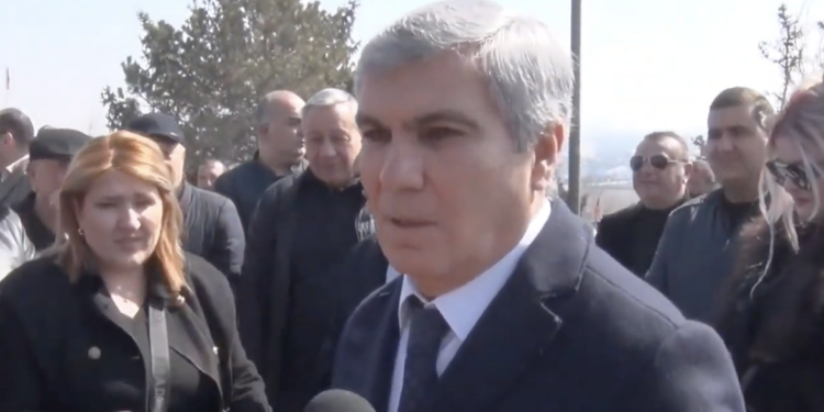 Ո՞վ էր Վազգենի միավորածը բաժանում,Վազգենի դեմ մրցում,գնացեք էդ հարցերը իրենց տվեք. Զավենիչի պոռթկումը. տեսանյութ