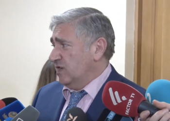 Դուխ ունենալը դուխով գլխարկ ունենա՞լն ա, կամ վրեն լիքը դուխի փչե՞լը. Արայիկ Հարությունյանին. տեսանյութ