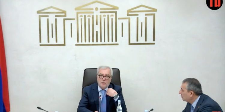 Բոյկոտե’ք Անդրանիկ Քոչարյանին, փչացածը դու ես. վեճ` Աժ-ում. տեսանյութ