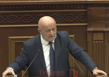 Ես տաշեղ չեմ, էսօր չկա մեկը, որի կողքին на смерть կանգնած լինի 3 տղա, էդ մեկը ես եմ. Աղազարյան. տեսանյութ