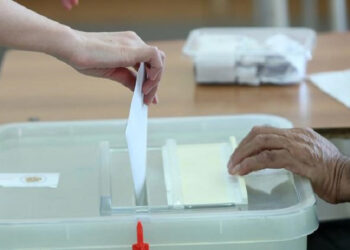 Թիվ 14 և 31 ԸԸՀ-ները կոչ են անում զերծ մնալ հրապարակային ելույթների, հրապարակային միջոցառումների միջոցով, զանգվածային լրատվության միջոցներով, համացանցում գովազդի միջոցով քարոզչություն կատարելուց