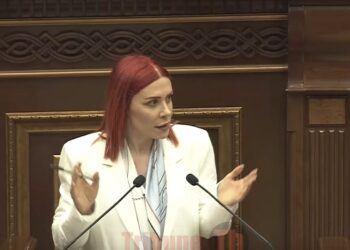 Կարո՞ղ ա երազ էի տեսել, եկել ձեզ էի պատմում, դուք էլ ջուրն էիք. Խամոյան. տեսանյութ