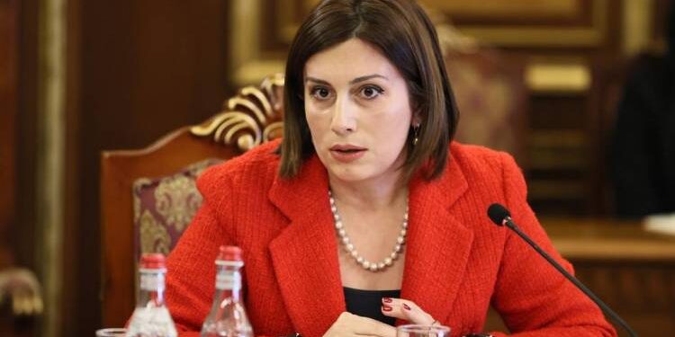 Անահիտ Ավանեսյանի «աբսուրդ» քայլը զարմացրել է բժշկական համայնքին․ «Հրապարակ»