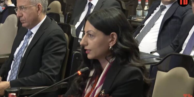 Եթե լացեցիր իսկական տղա չես, սա տղամարդկանց հետ կապված խտրական դրսևորում է. Անահիտ Մանասյան. տեսանյութ