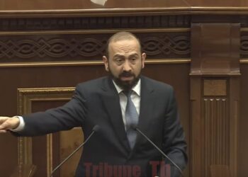 Ձե՞ռ են առնում, ու՞մ են հիմարի տեղ դնում, ինչքա՞ն կարելի ա ասել` Ղարաբաղը դուք հանձնեցիք. Արարատ Միրզոյան. տեսանյութ