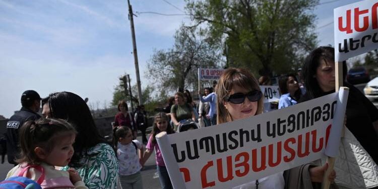 Արցախցիներն անցնելու են կոնկրետ գործողությունների․ «Հրապարակ»