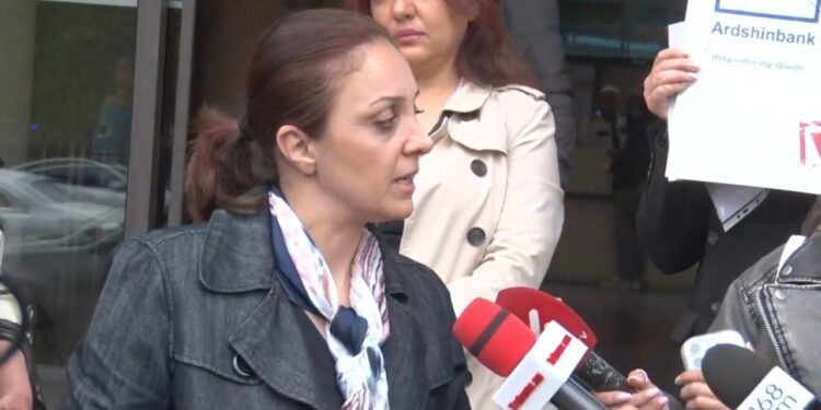 Զգուշացե´ք բանկերից, վարկերից տուժածների ցույցը. ՈՒՂԻՂ