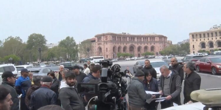 Կասեցրե’ք շրջհարկի դրույքաչափերը, տնտեսվարողները կառավարության դիմաց են. ՈՒՂԻՂ