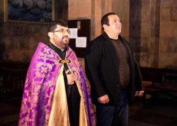 «Այս տարի մեզնից պահանջվում է ոչ միայն հիշել ու խոնարհվել մեր զոհերի հիշատակին, այլև իրար նեցուկ լինել՝ մեր բազմապատիկ դժվարացած ճանապարհին».Գագիկ Ծառուկյան