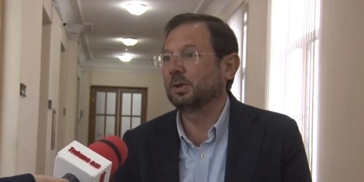 Տնից բերած կոնյակ եմ բացել, ուրախացել համաքաղաքացիներիս հետ, էսօր սրանք ուրանում են. Գեղամ Մանուկյան. տեսանյութ