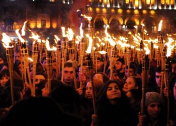 ԿԳՄՍ նախարարությունից շրջաբերականնե՞ր են գնացել բուհերին և դպրոցներին՝ Ջահերով երթին չմասնակցելու կոչով․ «Ժողովուրդ»