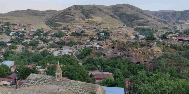 Գիշերն Ադրբեջանի զինուժը շուրջ մեկ ժամ անդադար կրակել է Խնածախի ուղղությամբ