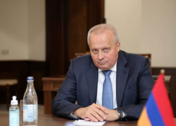 «Ուկրաինայի օրինակը հստակ ցույց է տալիս՝ ինչ կարող է տեղի ունենալ երկրի հետ, որը, հայտնվելով ՌԴ-Արևմուտք դիմակայության սահմանին, կդադարի հետևել ազգային շահերին». Կոպիրկին