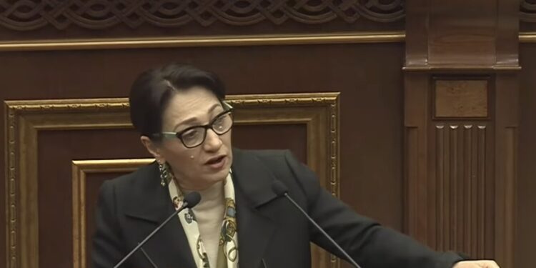 Դրդեցիք, որ խոսեմ․ փոխնախարարը ոչ կոռեկտ և ոչ պատշաճ հայտարարություն արեց. տեսանյութ