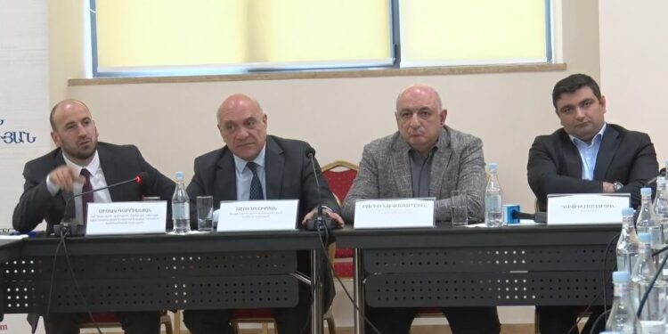 Լրագրողների դեմ ոտնձգություններ. ինչպես պայքարել. քննարկումը. ՈւՂԻՂ