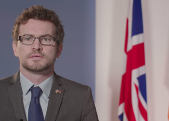 «Այս ողբերգությունը հիշեցնում է բոլորին անմեղ մարդկանց նման տառապանքներ պատճառելու՝ չարդարացված լինելու մասին». Միացյալ Թագավորության դեսպան