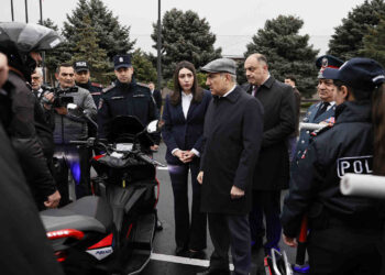 Փաշինյանն այցելել է ՆԳՆ Պարեկային ծառայության և Օպերատիվ կառավարման նորակառույց կենտրոնի վարչական համալիր