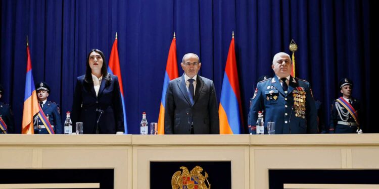 «Այն հարգանքը, որ ունի ոստիկանությունը, մենք պետք է ամեն օրվա մեր աշխատանքով ավելացնենք՝ հատիկ-հատիկ, գրամ-գրամ». Նիկոլ Փաշինյան