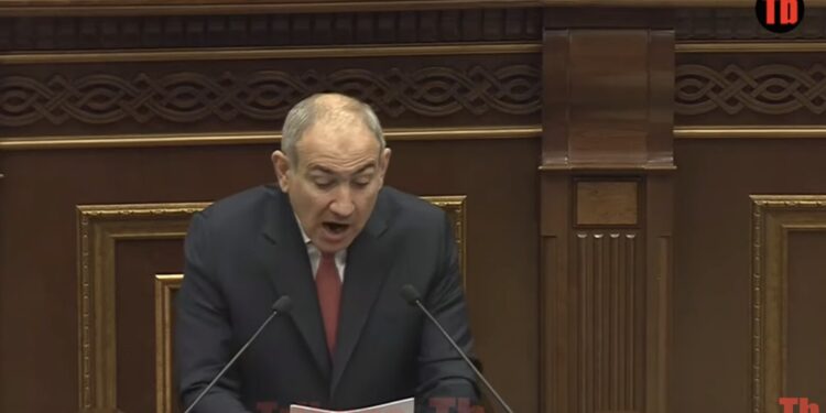 Ուզում ես օրը 6 անգամ մսով ճաշ կեր, եթե անբարեկարգ միջավայրում ես, ուրեմն աղքատ ես. Նիկոլ Փաշինյան. տեսանյութ