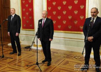 Շքերթից առաջ եռակողմ հանդիպում կլինի. «Ժողովուրդ»