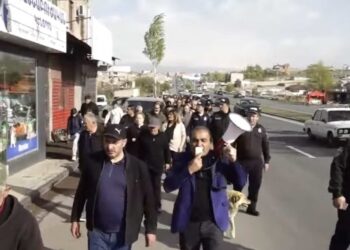 Քասախ և Պռոշյան համայնքների բնակիչները կրկին ճանապարհ են փակել