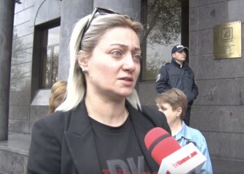 Քննիչն ասում ա՝ վճարե՛ք, դարակում 500 հատ գործ կա, իզուր մի հուսացեք, որ կարող ա բացահայտվի. տեսանյութ