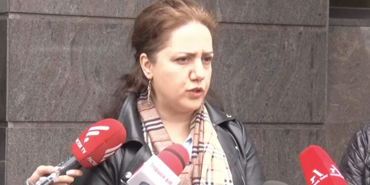 Բոլորիս անկիրթի տեղ են դնում, հորդորում եմ՝ հրաժարվե՛ք այս 3 բանկերից. տեսանյութ