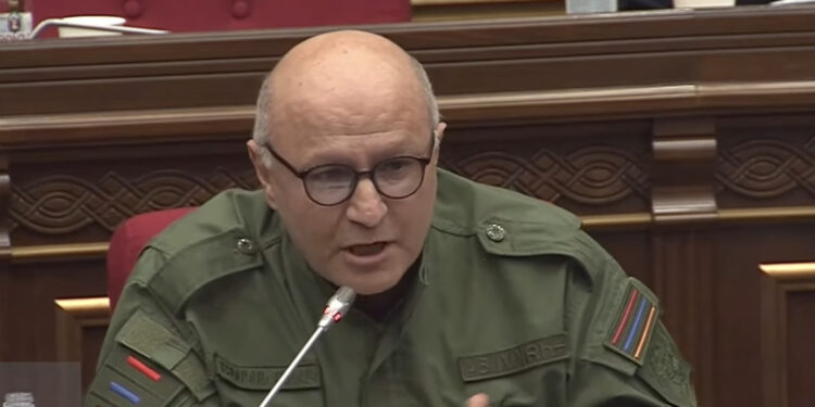 Լավ, էս ո՞վ ա մտածել նման բան, Արցախի փողոց-Ռոստովյան խաչմերուկում կա թեք անցում. տեսանյութ