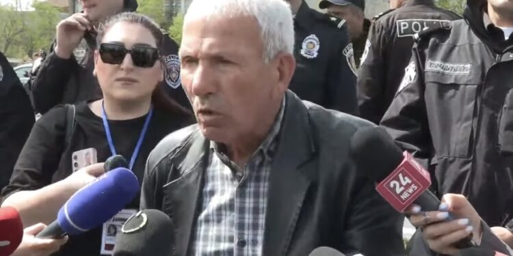 Մենք գել ու գազան չենք, հակառակը, մենք ենք իրանցից վախենում, թող գան մեր հարցին լուծում տան. տեսանյութ