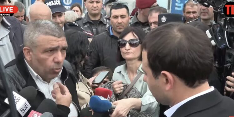 Էդ որոշումը, որ կայացրել եք, չե՞ք մտածել. ցուցարար. տեսանյութ