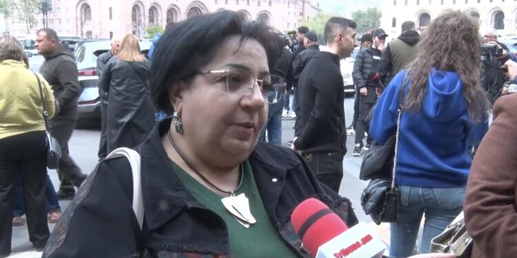 Առևտուրն անկում ա ապրել, մարդիկ էլ «մանթրաժ» են. տեսանյութ