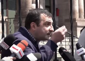 Փախաք ստեղից,դուք ագենտներ եք․ Սամվել Բաբայանի ագրեսիվ կողմնակիցները` լրագրողներին. տեսանյութ