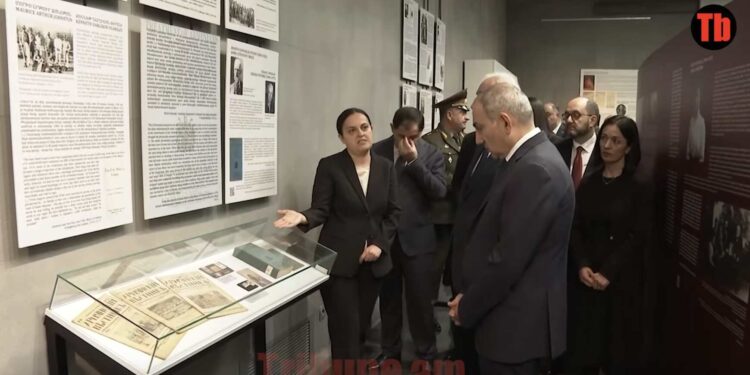 Փաշինյանը ծանոթանում է ապացույցներին՝ ինչպես են թուրքերը ցեղասպանել. տեսանյութ