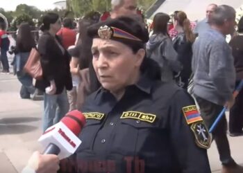 Հերի՛ք ա կզեք.եթե Անդրանիկ Քոչարյանը քնած ա, թող արթնանա, իրանց աթոռ ա պետք, ոչ ՀՀ-ն ա պետք, ոչ մենք. տեսանյութ