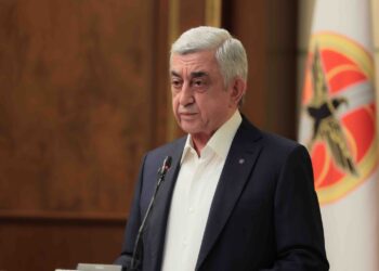 «Ձեր համբուրած էշին մեր դռանը մի կապեք». Սերժ Սարգսյանը՝ Փաշինյանին բերելու մեջ իրեն մեղադրողներին