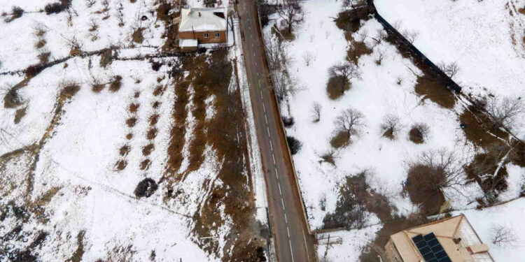 Սիսիանի տարածաշրջանում թույլ ձյուն է տեղում