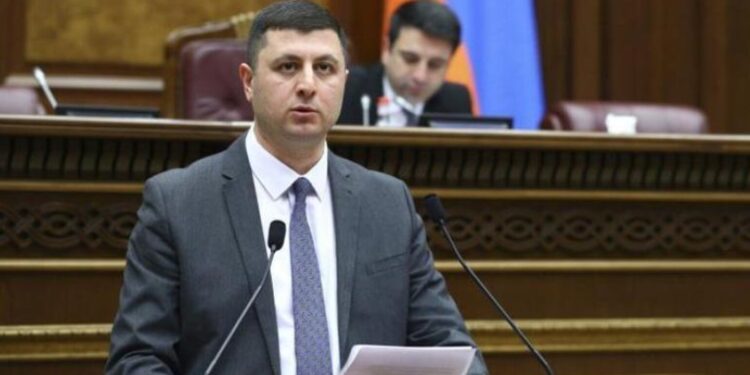 «Հայաստանում պետք է ձևավորվի իշխանություն, որի արտաքին և ներքին քաղաքականությունը հիմնված է բացառապես ազգային շահերի վրա». Տիգրան Աբրահամյան