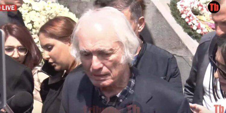 Ես մենակ եմ, կին չունեմ, չգիտեմ ինչու չեն ձայն հանում մտավորականները. Մանսուրյան. տեսանյութ