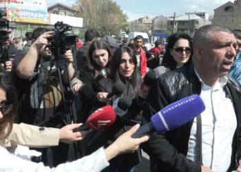 Թեժ ցույց. քասախցիները փակել են Աշտարակի ճանապարհը. ՈՒՂԻՂ