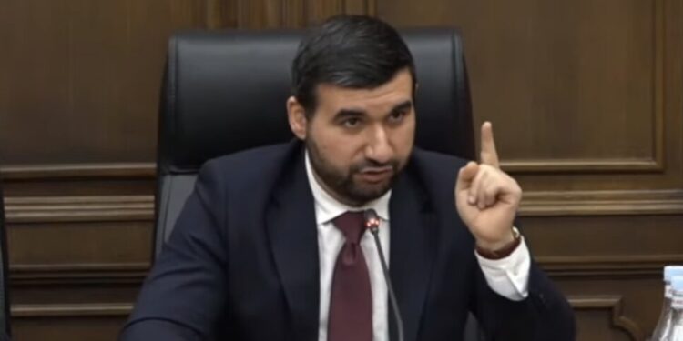Բայդենը ստում ա, Սերժն ու Քոչարյանը վերջին մոհիկա՞ն են, ես չեմ խոսել, ես թարգմանել եմ Բայդենին. տեսանյութ