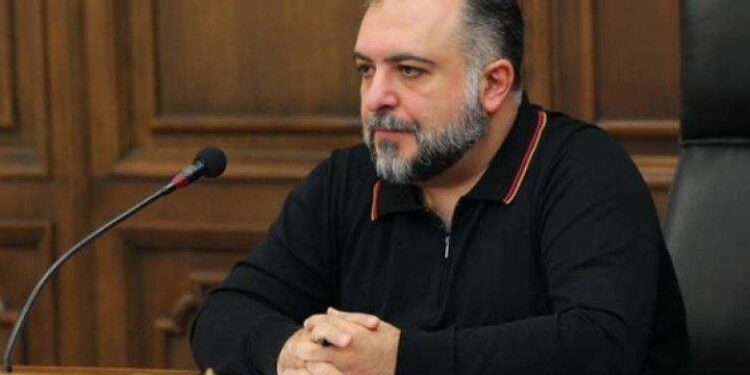 «Ոչ մի տարաձայնություն չկա, լիազորություններս դադարեցվել են իմ դիմումի համաձայն, ավելի հետաքրքիր պետական պրոյեկտում եմ ներգրավվելու». Վահագն Թևոսյան