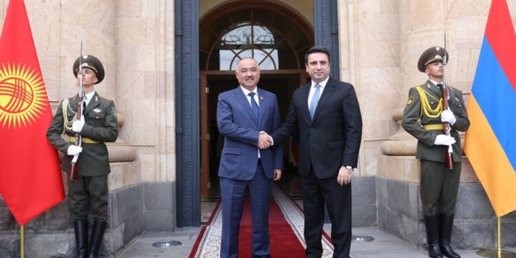 Ղրղզստանը պատրաստ է հարթակ տրամադրել Հայաստանի ու Ադրբեջանի միջեւ խաղաղության համաձայնագրի ստորագրման համար