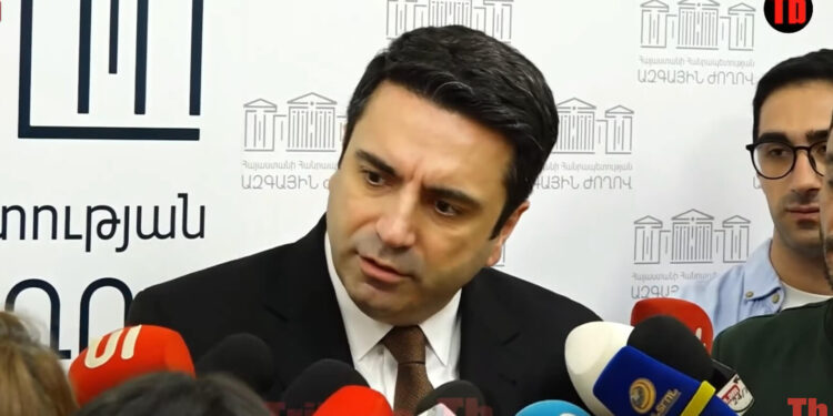 Ամուսնացած չես, չէ՞, կանանց հնարավոր չէ կառավարել, Մակրոնի անձնականը թողեք. Ալեն Սիմոնյան. տեսանյութ