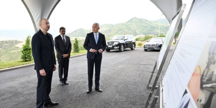 Ալիևը մեկնել է Արցախ