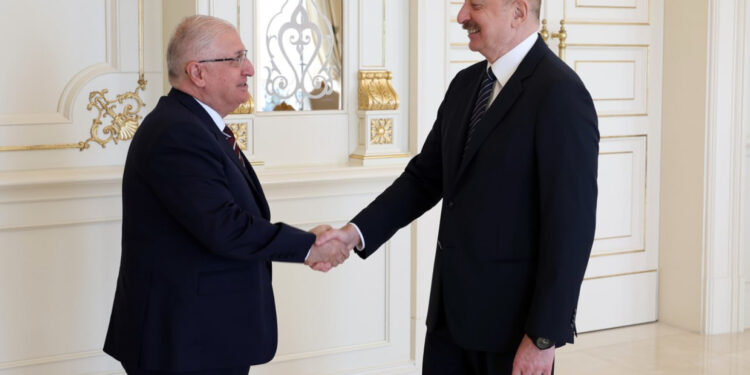 Թուրքիայի պաշտպանության նախարարն Ադրբեջանում է. նրան ընդունել է Ալիևը