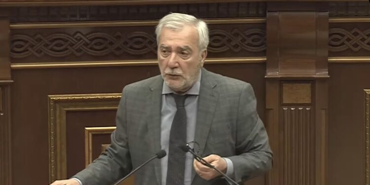 Ես կյաժ չեմ, սպիտակ եմ. Ջեբեջյանը ներխուժել է մեր աշխատանք. Անդրանիկ Քոչարյան. տեսանյութ