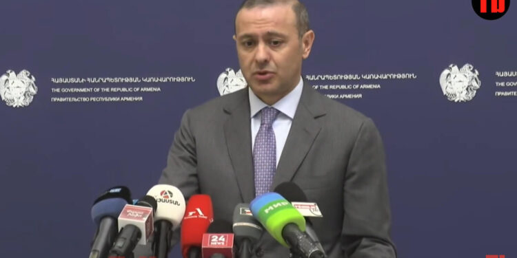 Կրակում են ադրբեջանցիները, սա՞ է ձեր խաղաղությունը. լրագրողը՝ ԱԽՔ-ին. տեսանյութ